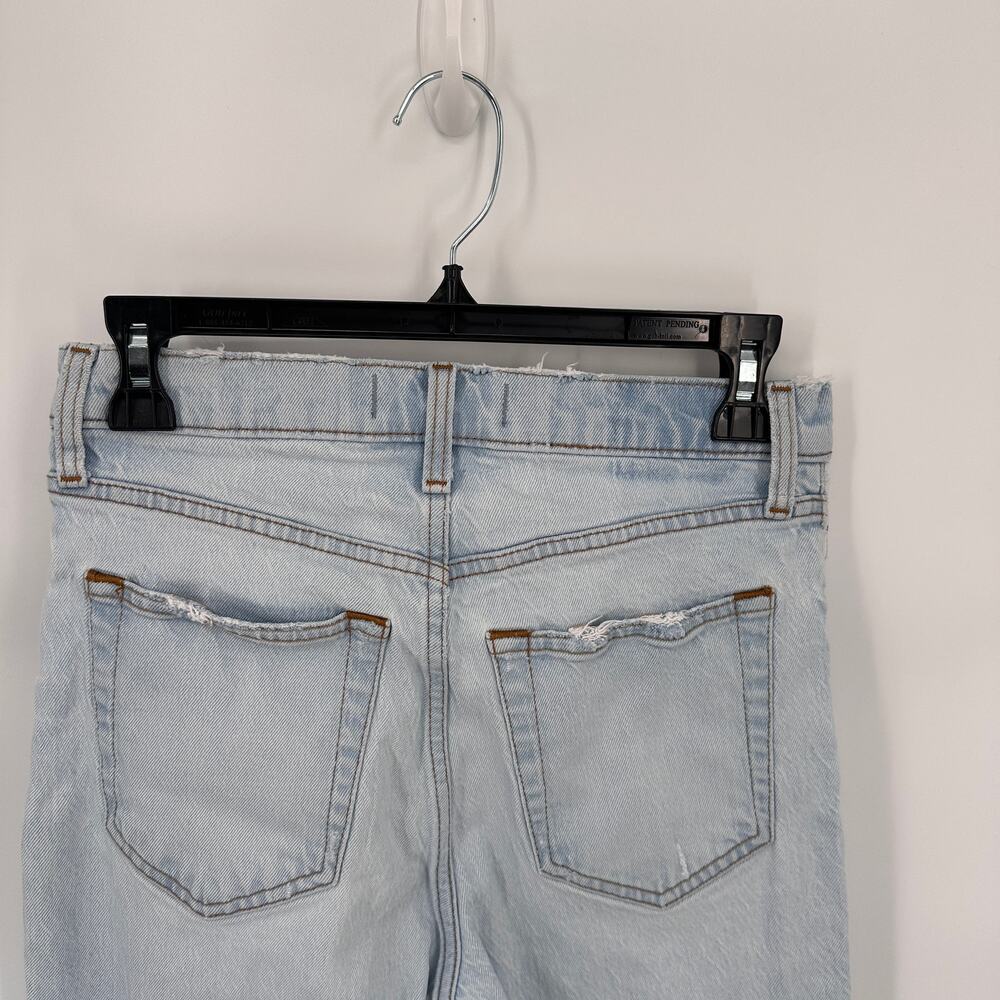 ABERCROMBIE & FITCH The 90's Straight Ultra High Rise Distressed Jean //. 4 - Picture 6 of 8